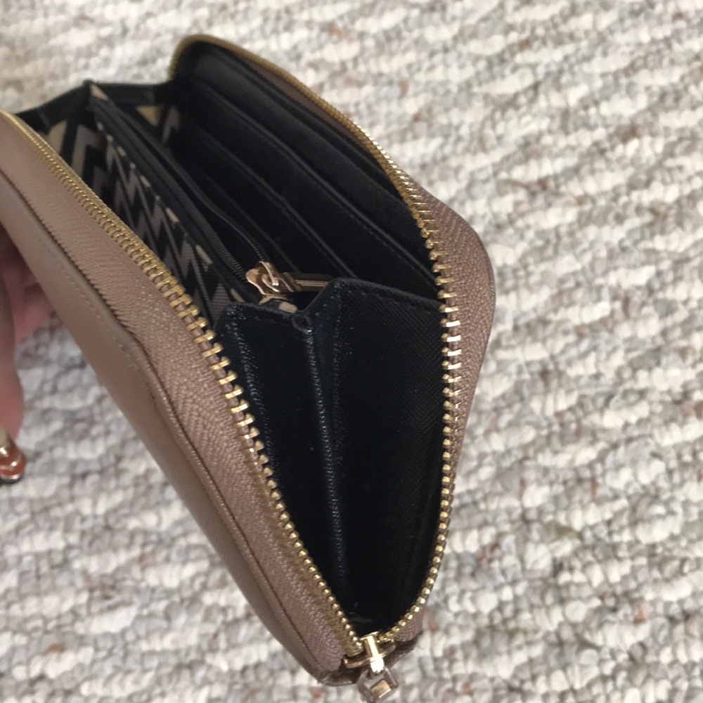 Wallet - Picture 3 of 3